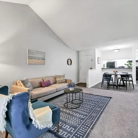 Beautiful 2Br With Gym And Balcony Apartamento